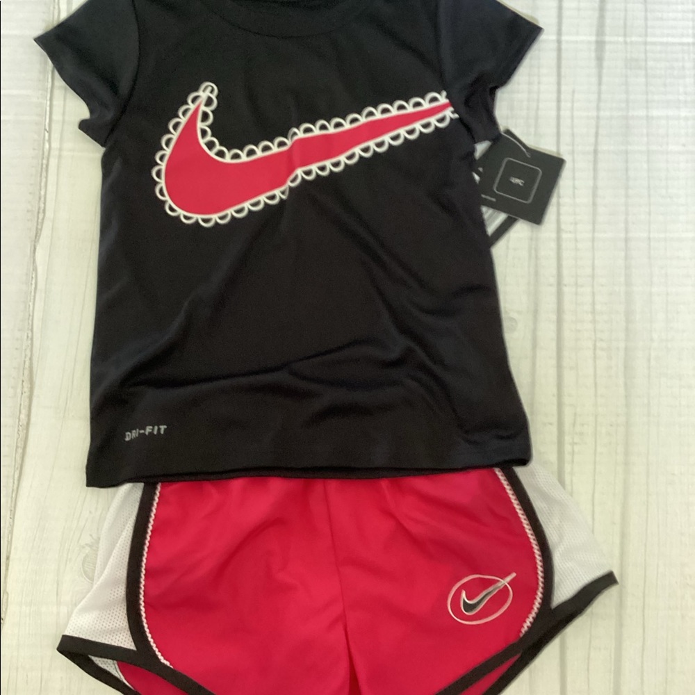 Nike little girl sets